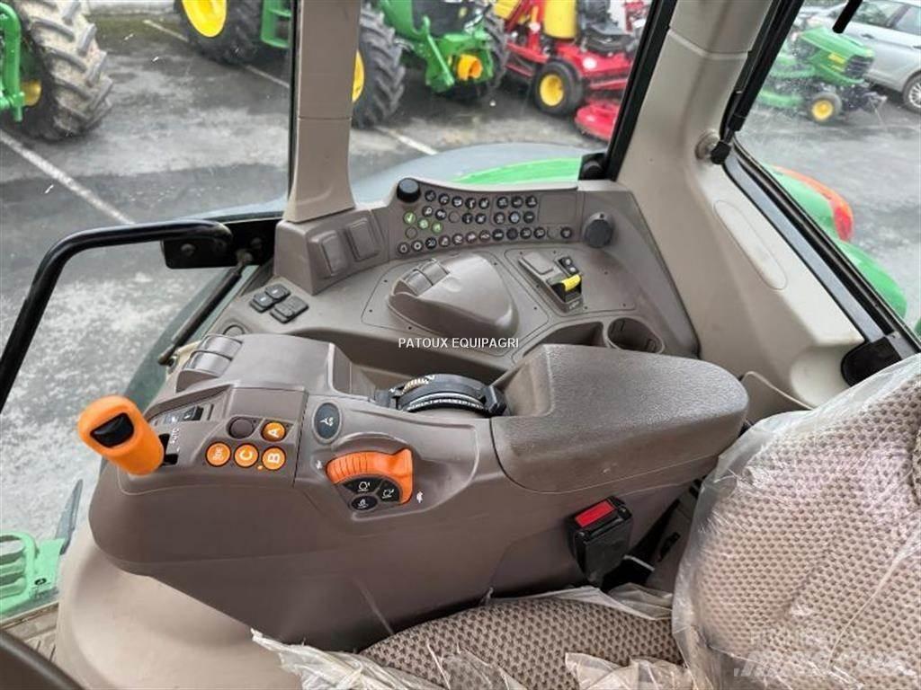 John Deere 6155M トラクター
