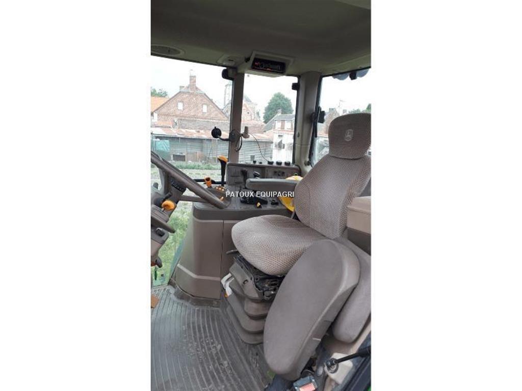 John Deere 6155M トラクター