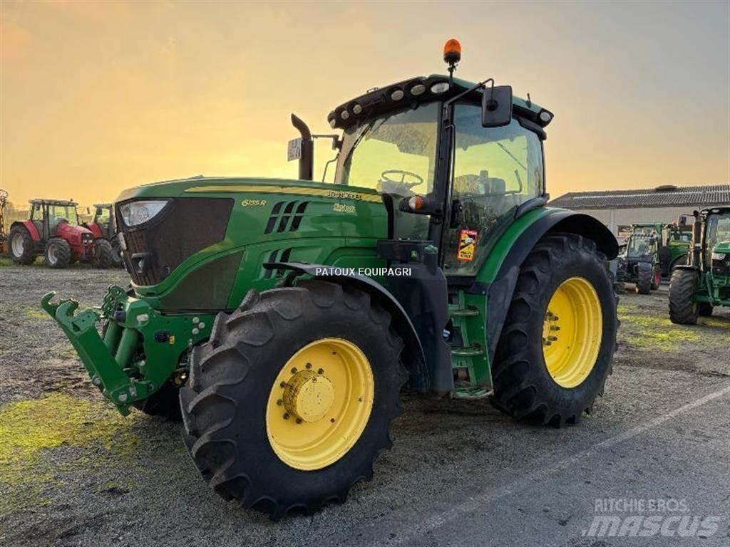 John Deere 6155R トラクター