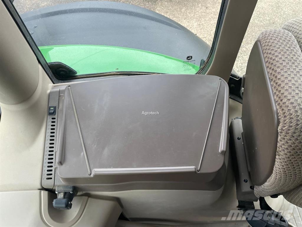 John Deere 6R 195 トラクター