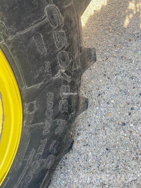 John Deere 6R195 トラクター