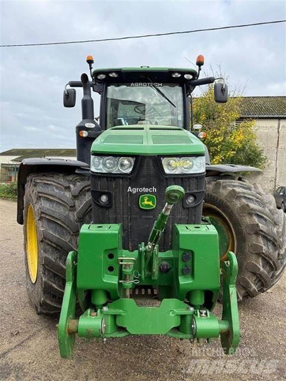 John Deere 8370 R トラクター
