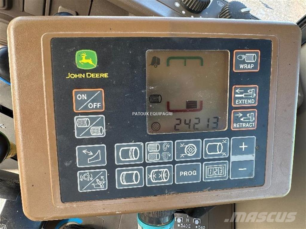 John Deere 864 ラウンドベーラー
