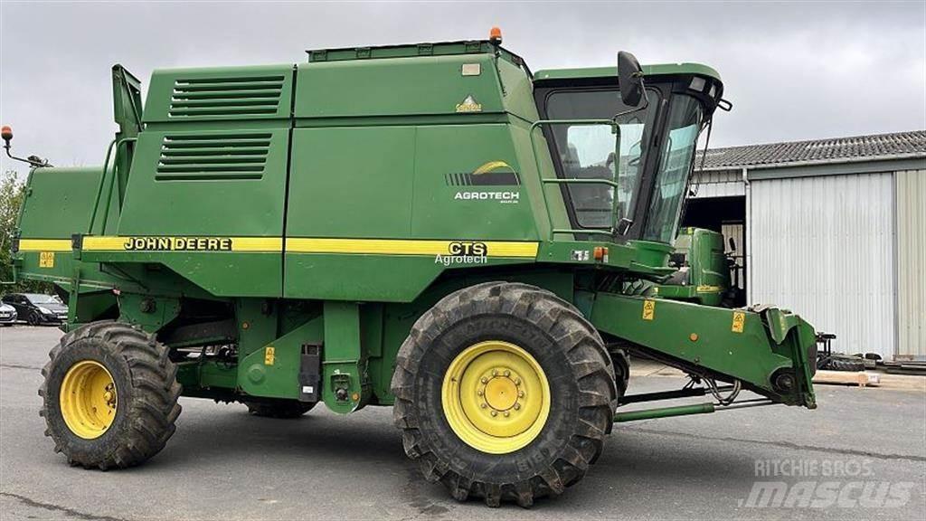 John Deere CTS コンバイン
