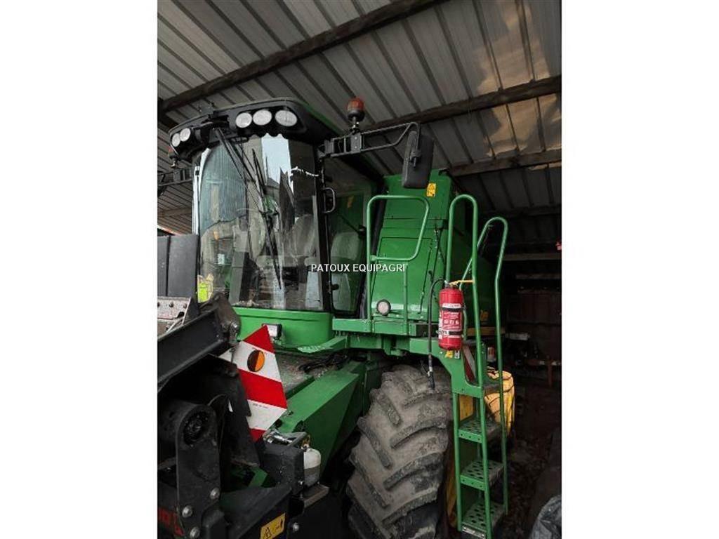 John Deere T560 コンバイン