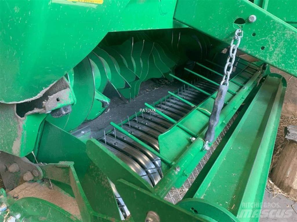 John Deere V461M ラウンドベーラー