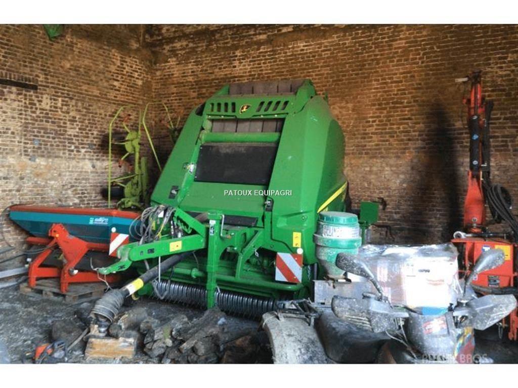John Deere V461M ラウンドベーラー