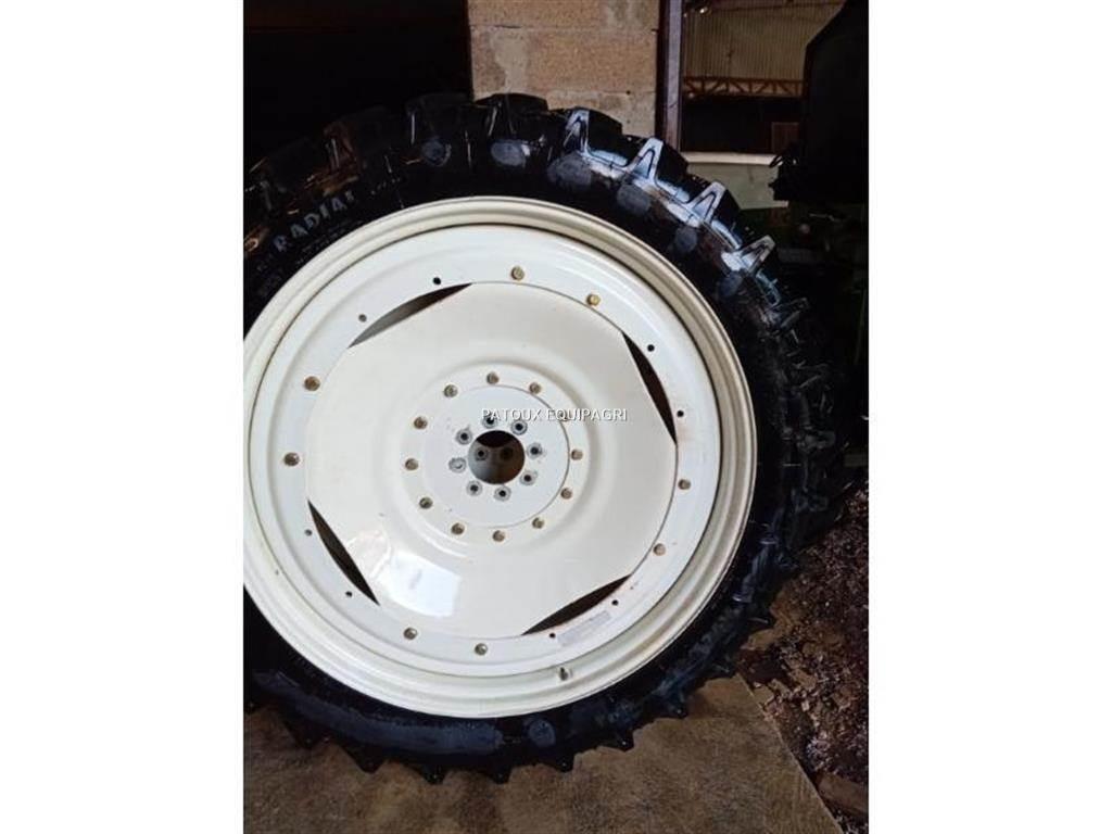 Kleber 270/95R48 タイヤ、ホイル、リム