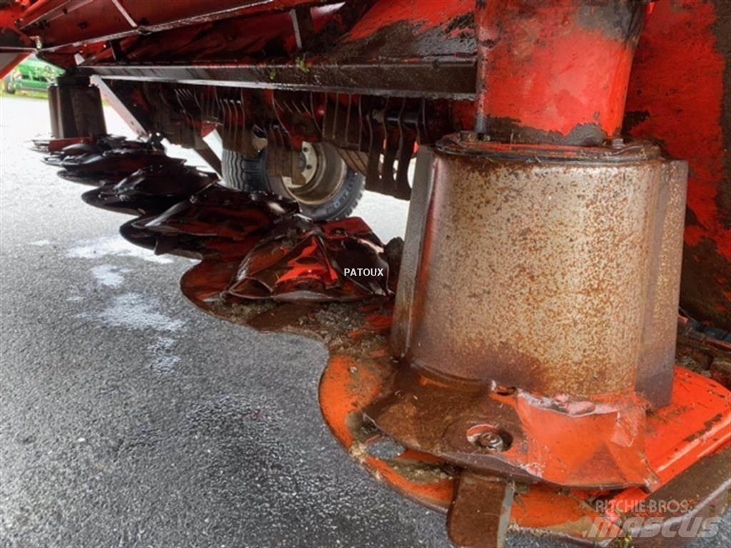 Kuhn FC 3160 TCD モアーコンディショナー