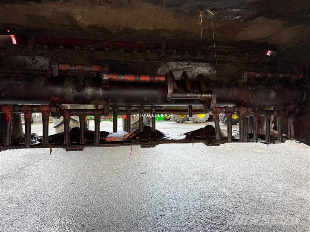 Kuhn FC250 モアーコンディショナー