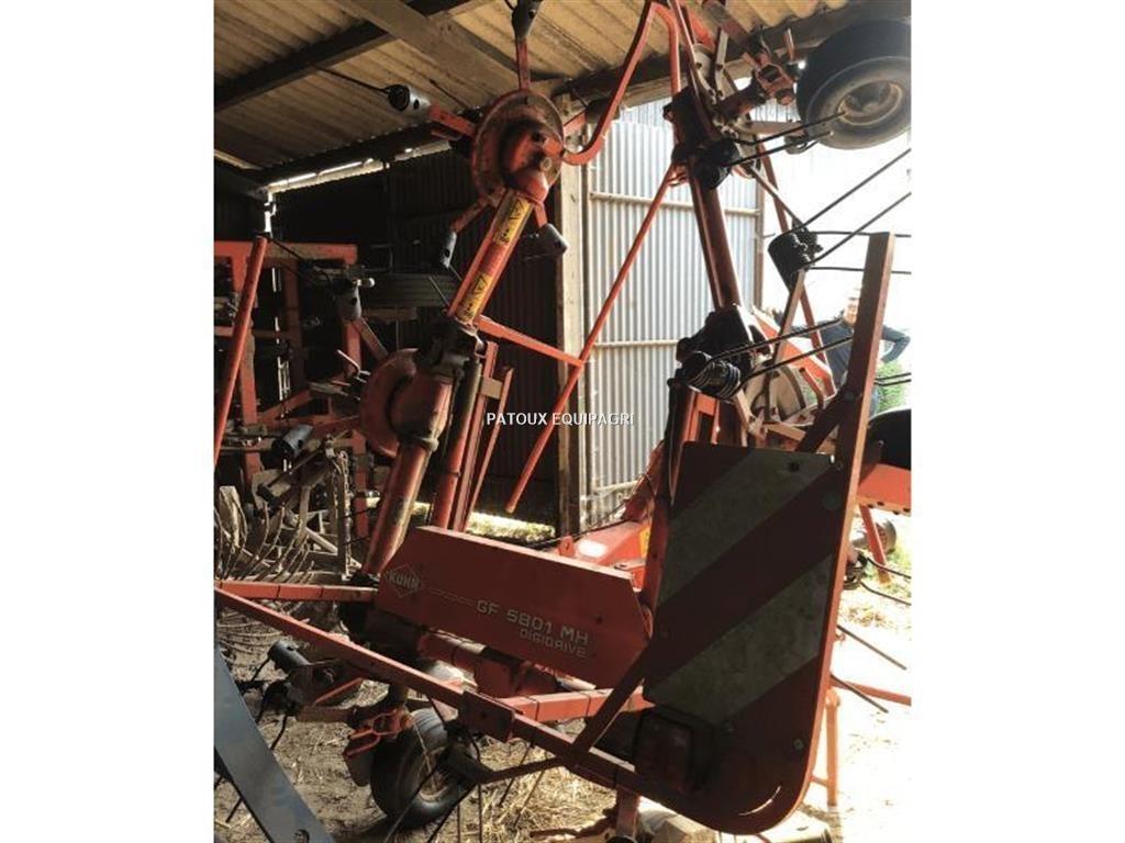 Kuhn GF5801 テッダー・テッダーレーキ