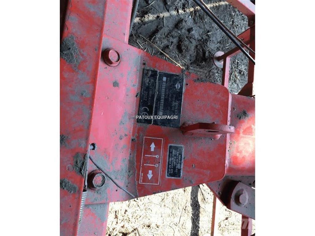 Kuhn GF5801 テッダー・テッダーレーキ