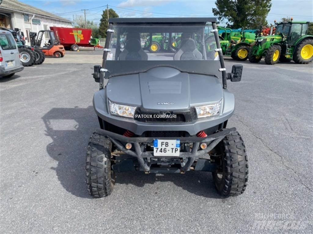 Kymco UXV 700 バギー