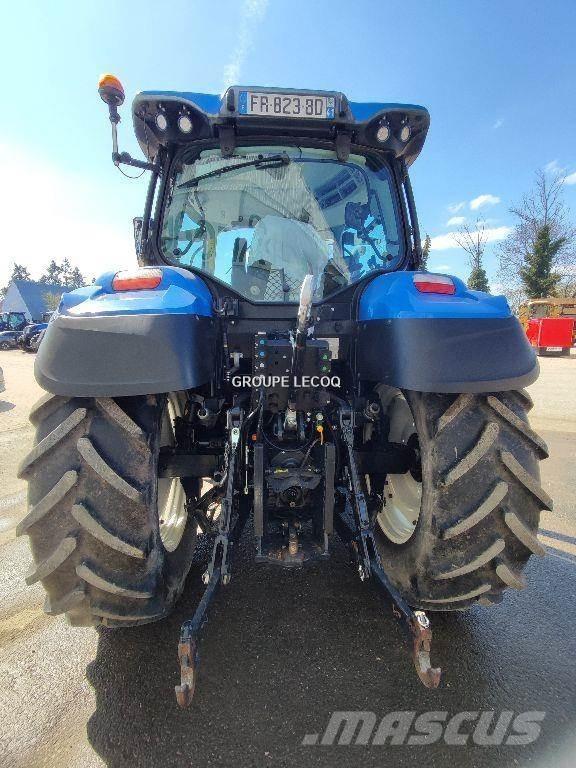 New Holland T5.110 トラクター