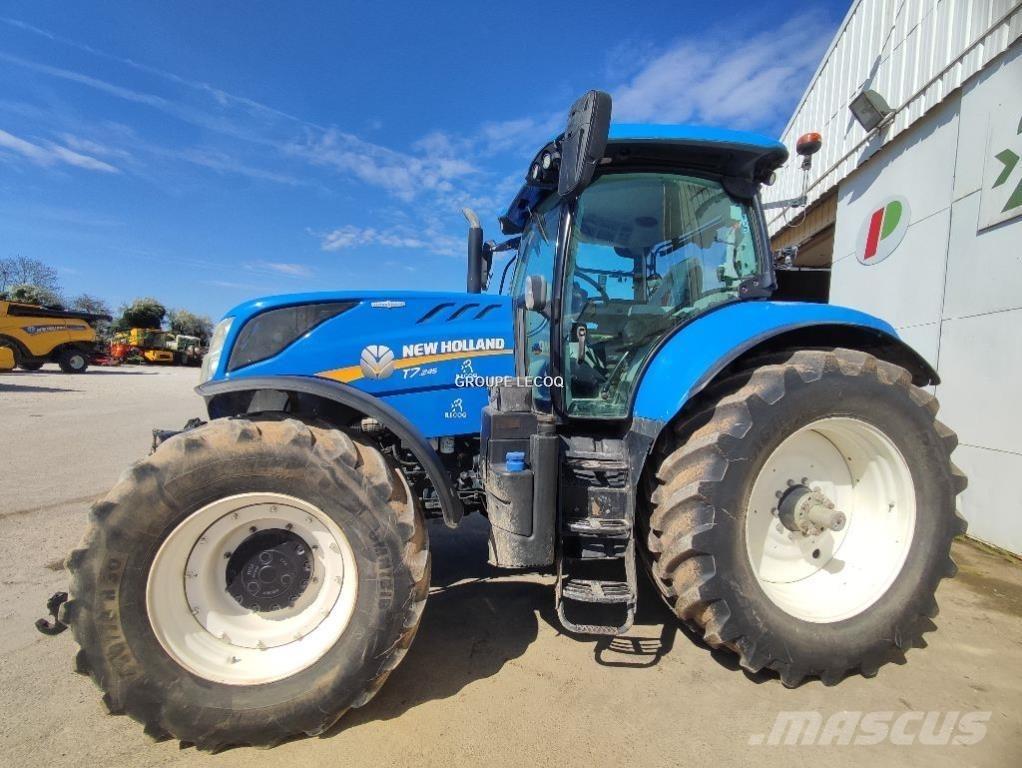 New Holland T7.245 トラクター