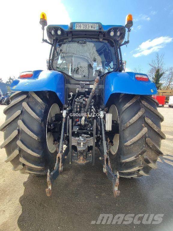 New Holland T7.260 トラクター