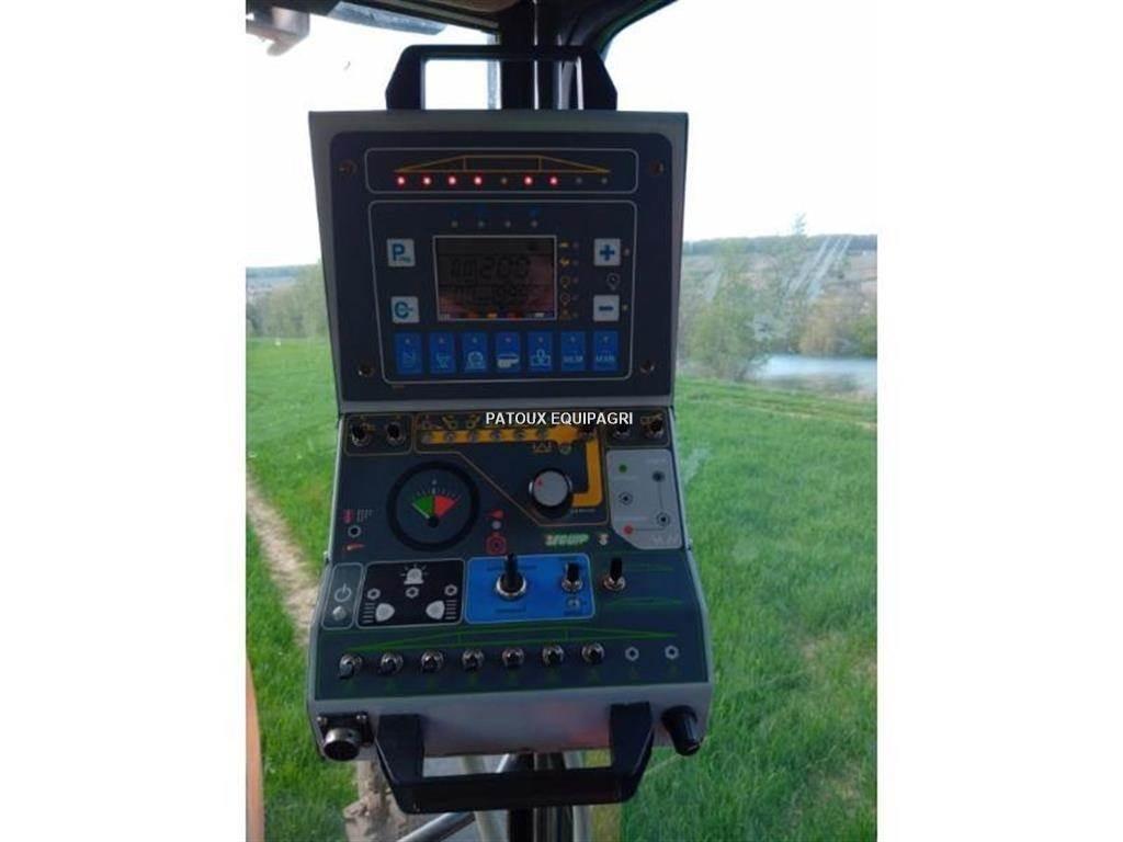 Seguip SVX320 牽引型スプレイヤー