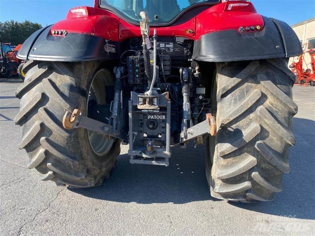 Valtra T194 VERSU トラクター