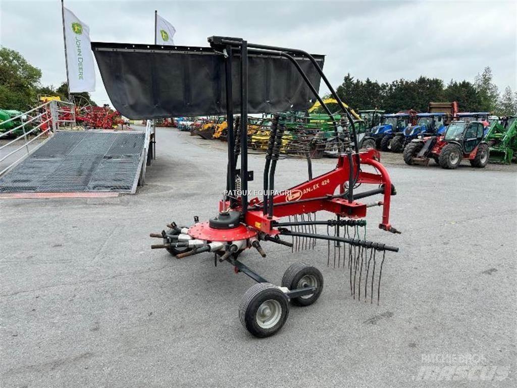 Vicon ANDEX 424 テッダー・テッダーレーキ