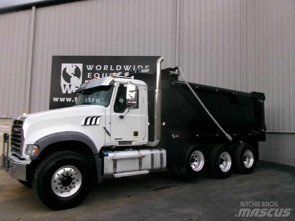 Mack GR64FR ダンプ