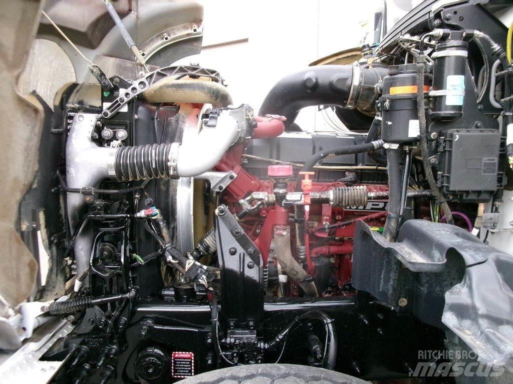 Mack GR64FR ダンプ