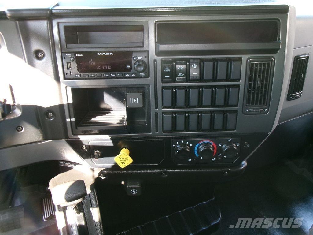 Mack MD6 ボックスボディー、ウイング、箱車