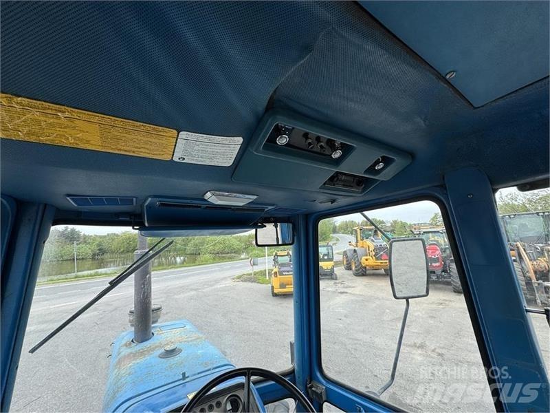 Ford 7710 トラクター