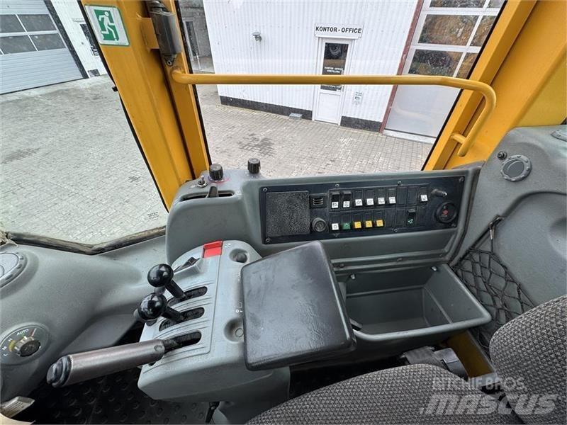 Volvo L 110 E ホイールローダー・タイヤショベル