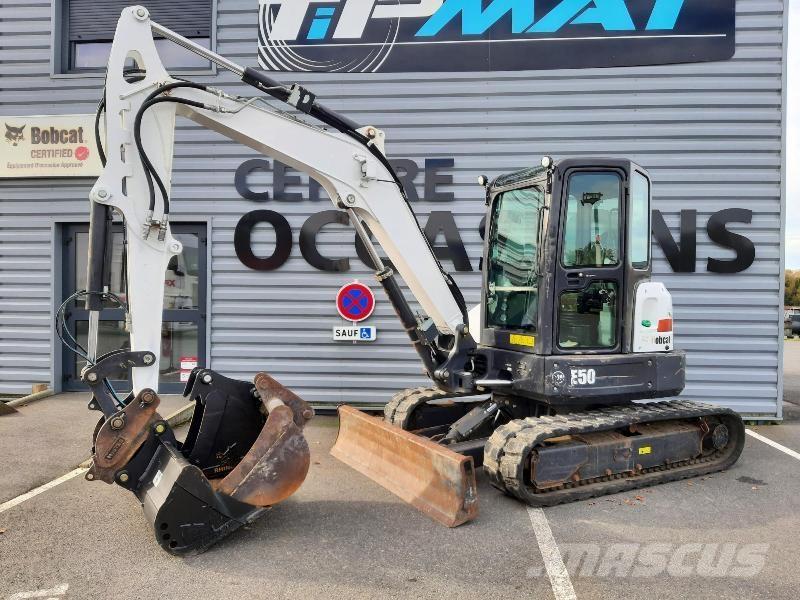 Bobcat E50 ミニ油圧ショベル 7t以下（ミニユンボ・ミニディガー）