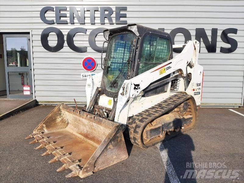 Bobcat T590-E2 スキッドステアローダー