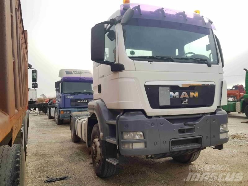 MAN 09 TGS 18.400 4X4 中古トラクターヘッド | トレーラーヘッド