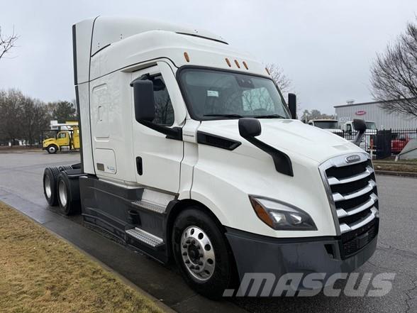 Freightliner CASCADIA 116 中古トラクターヘッド | トレーラーヘッド