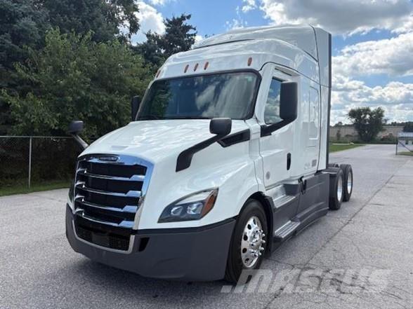 Freightliner CASCADIA 116 中古トラクターヘッド | トレーラーヘッド