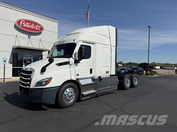 Freightliner CASCADIA 116 中古トラクターヘッド | トレーラーヘッド