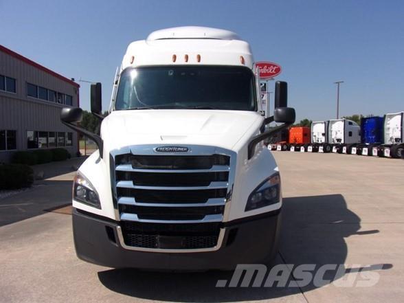 Freightliner CASCADIA 116 中古トラクターヘッド | トレーラーヘッド