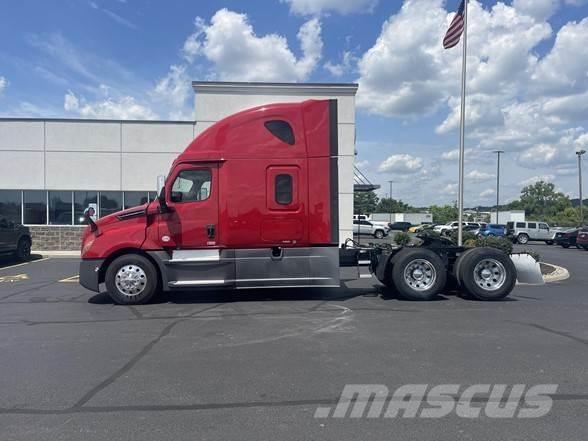 Freightliner CASCADIA 126 中古トラクターヘッド | トレーラーヘッド