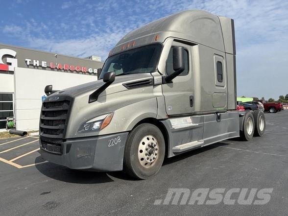 Freightliner CASCADIA 126 中古トラクターヘッド | トレーラーヘッド