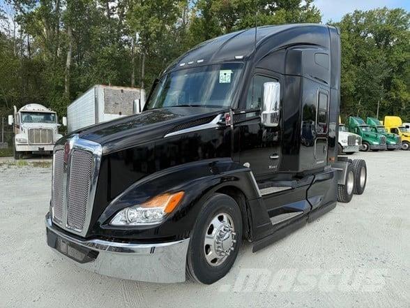 Kenworth T680 中古トラクターヘッド | トレーラーヘッド