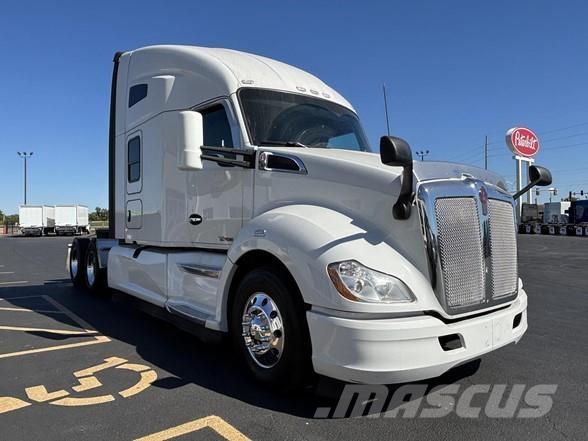 Kenworth T680 中古トラクターヘッド | トレーラーヘッド