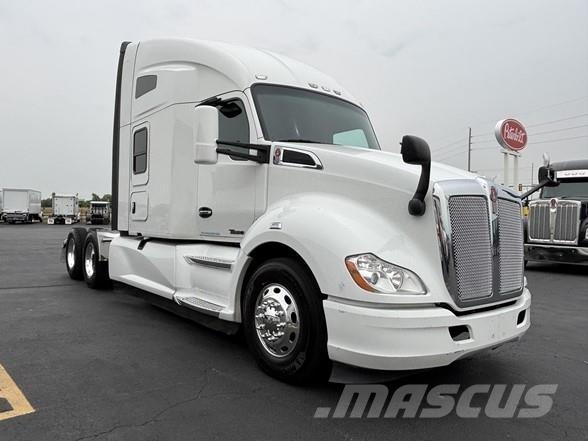 Kenworth T680 中古トラクターヘッド | トレーラーヘッド
