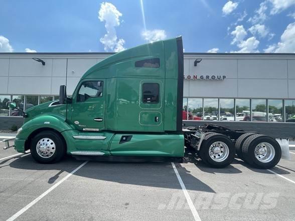 Kenworth T680 中古トラクターヘッド | トレーラーヘッド