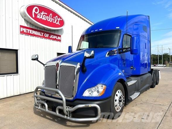 Kenworth T680 中古トラクターヘッド | トレーラーヘッド