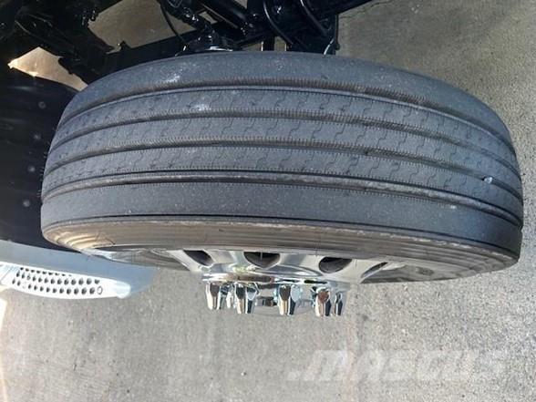 Kenworth T680 中古トラクターヘッド | トレーラーヘッド