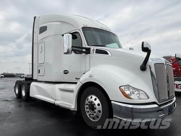 Kenworth T680 中古トラクターヘッド | トレーラーヘッド