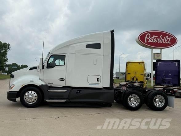 Kenworth T680 中古トラクターヘッド | トレーラーヘッド