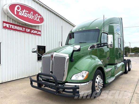 Kenworth T680 中古トラクターヘッド | トレーラーヘッド