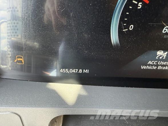 Kenworth T880 中古トラクターヘッド | トレーラーヘッド