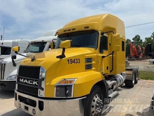 Mack ANTHEM 64T 中古トラクターヘッド | トレーラーヘッド
