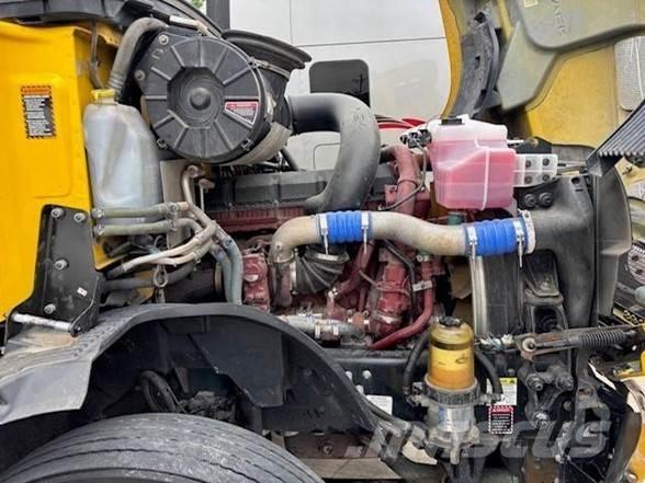 Mack ANTHEM 64T 中古トラクターヘッド | トレーラーヘッド