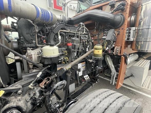 Peterbilt 389 中古トラクターヘッド | トレーラーヘッド